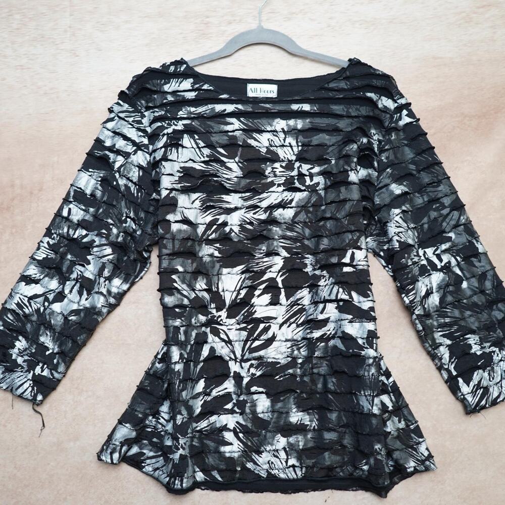 Vintage 90s All Hours Floral Textured Blouse L